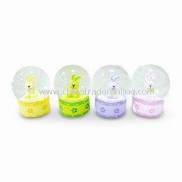 Crystal/Music/Globe Christmas Gift Water Ball, Customized Designs and Colors are Welcome from China