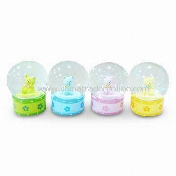 Crystal/Music/Globe Christmas Gift Water Ball, Made of Polyresin and Glass from China