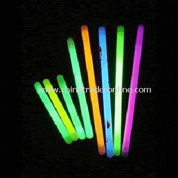 Flashing Glow Sticks, Made of PE, Various Colors and Sizes are Accepted from China