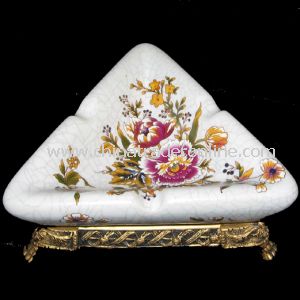 Ceramic Ashtray in European Style Made of Dolomite, Decal, Crackled and Resin from China