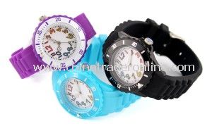 Plastic Watches Lovely Sport Watches Plastic Band Watches for Promotional from China