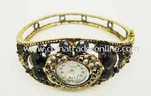 Fashion Ladies Bangle Watch