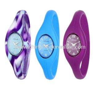 Ladys Electronic Digital Silicone Sports Wrist Watches from China