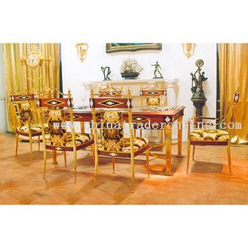 Dining Table & Chairs